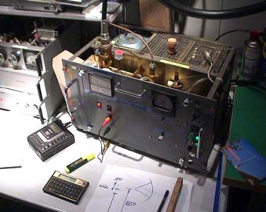 This amplifier offers 10dB gain and delivers 54 dBm.